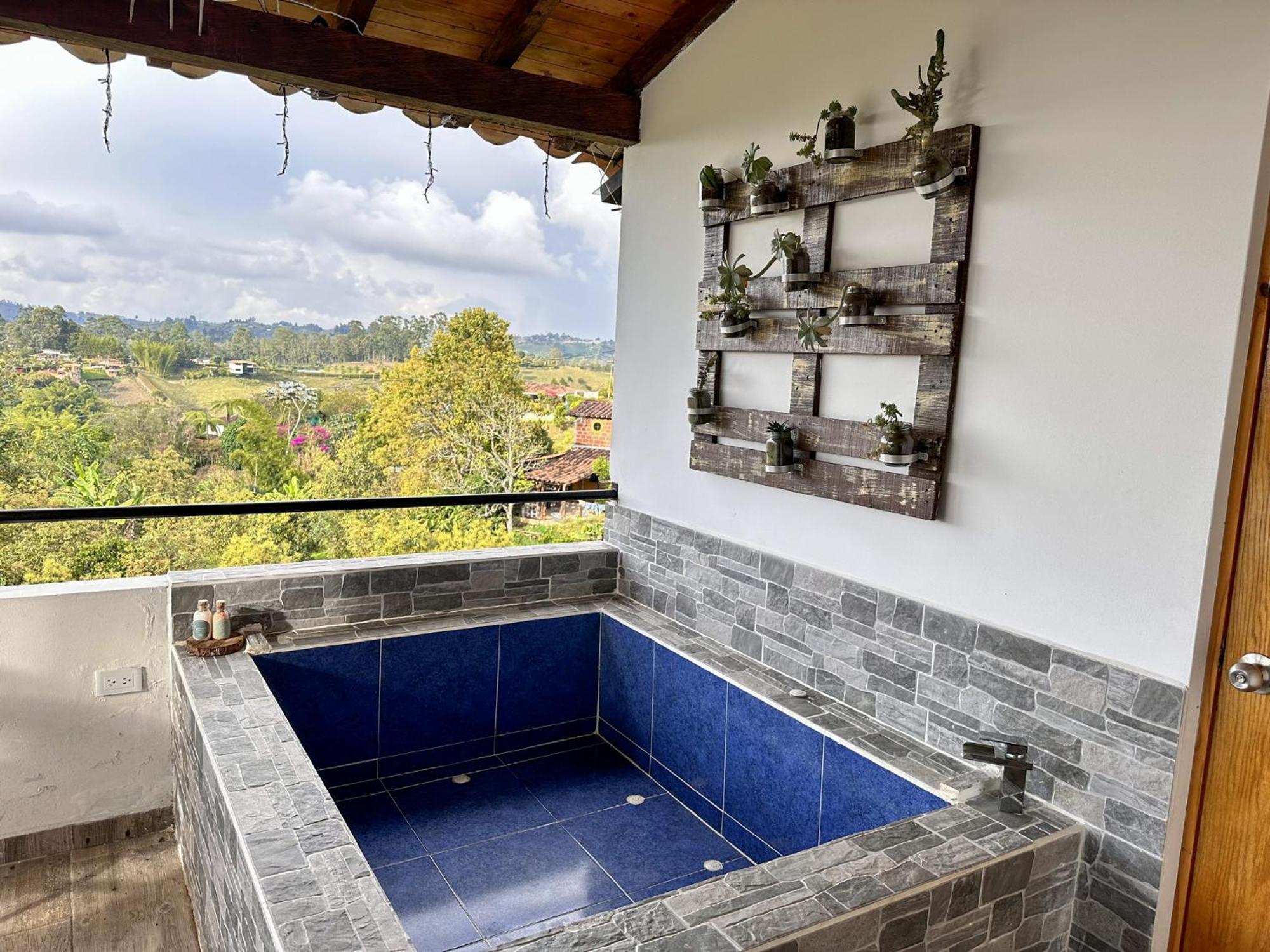 Cabanas Con Jacuzzi Y Chimenea - Casa Floral, Marinilla Exterior photo